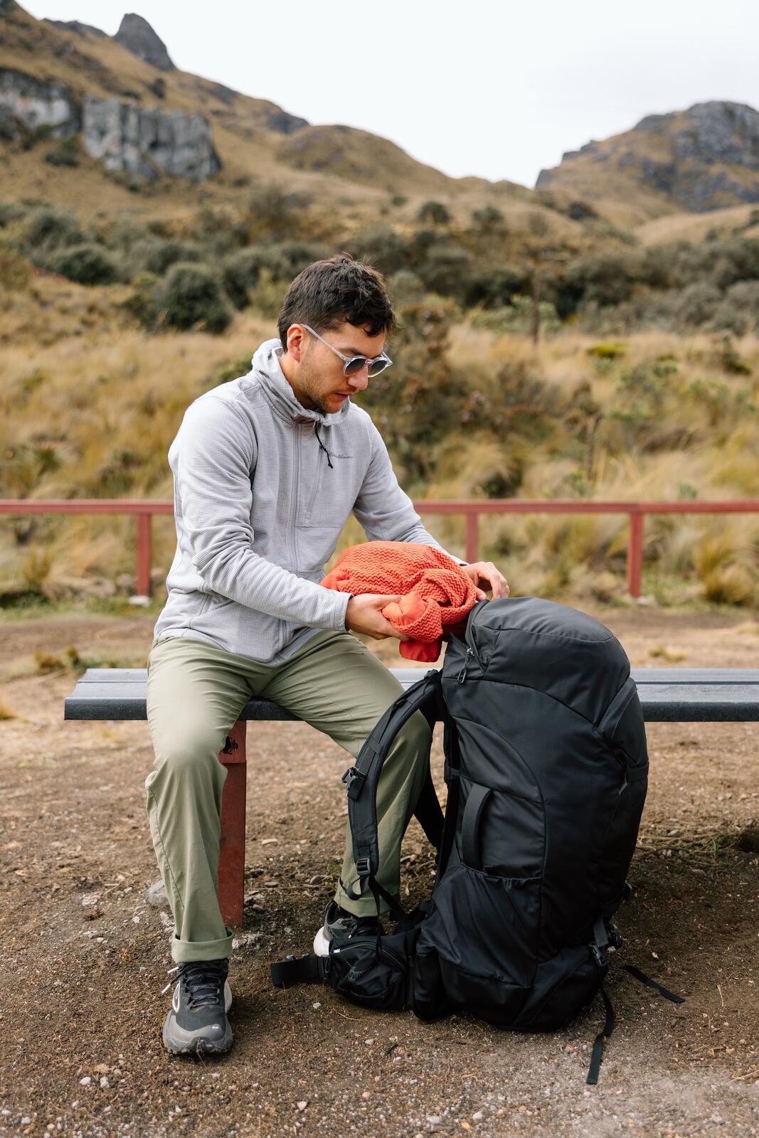 Osprey Farpoint Trek 70 Travel Pack